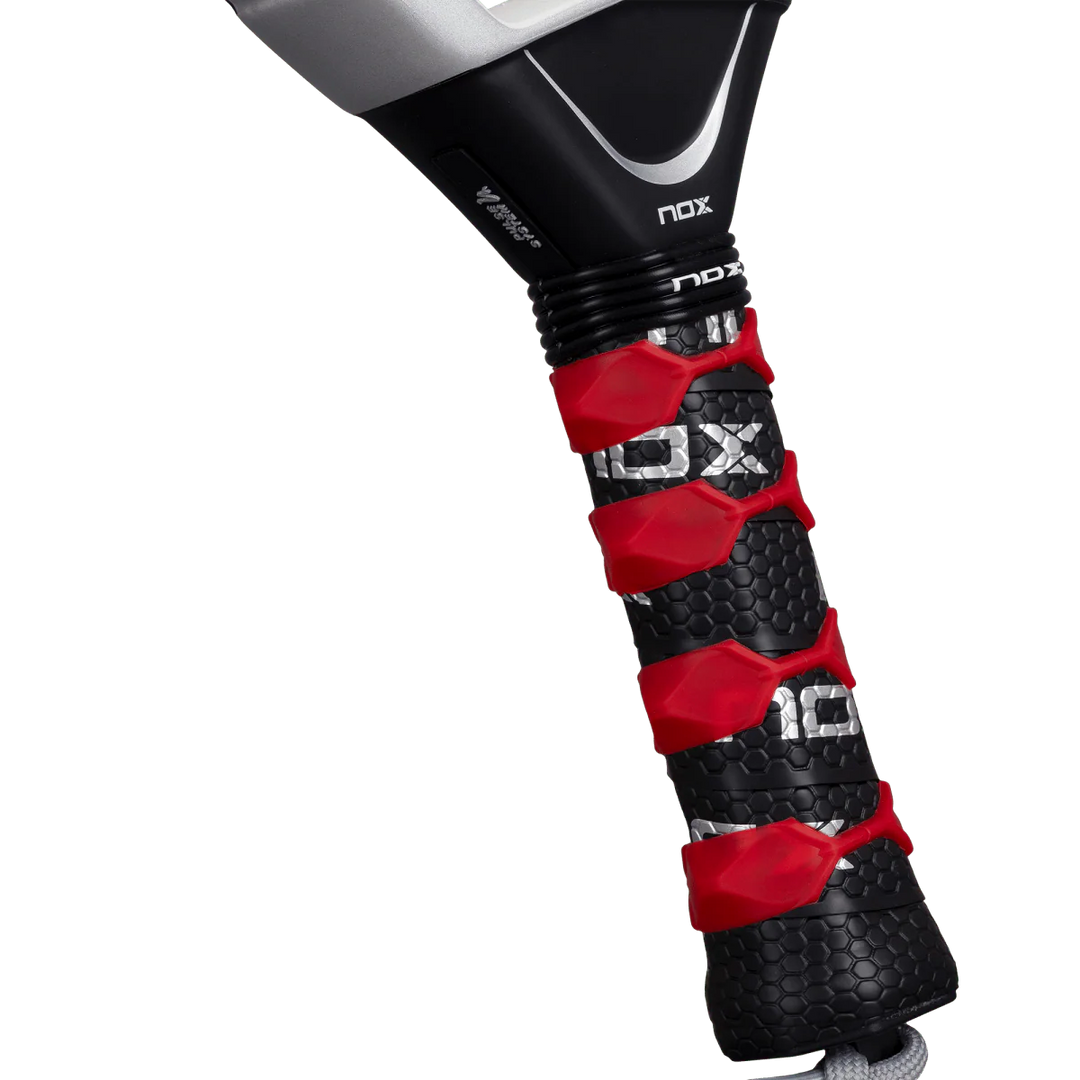 AT10 GENIUS ATTACK 18K ALUM